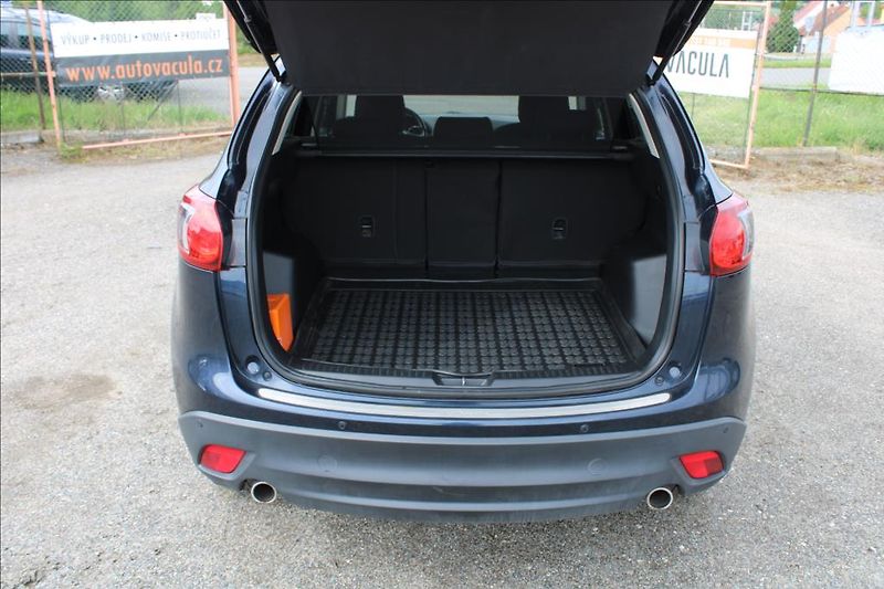 Mazda CX-5 2,2 D Skyactiv  NAVI,XENONY,ČR - fotka 13 z 31