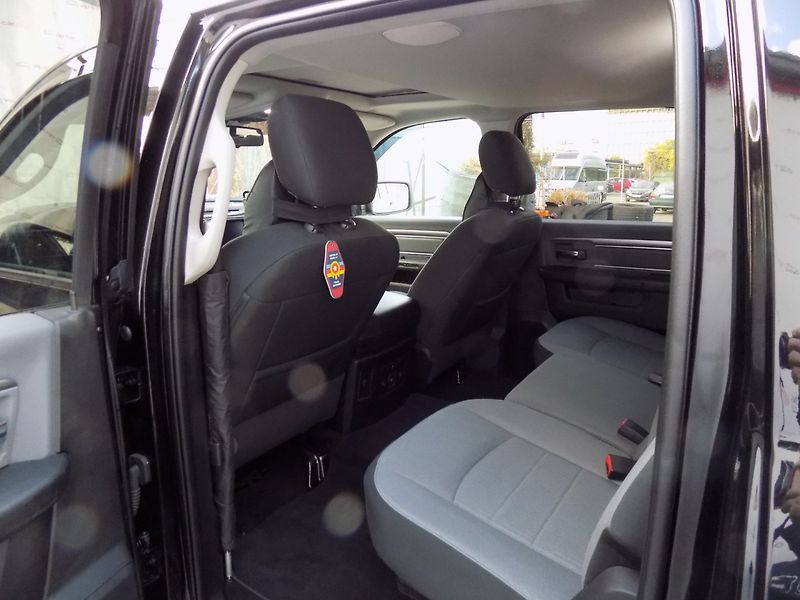 Dodge RAM 1500 (2022) 5.7 HEMI/CREW CAB/ČR/DPH/LED/ - fotka 11 z 40