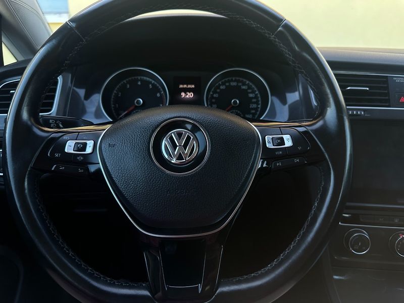 Volkswagen Golf 1.0TSi 85kW/1MAJ/Serv.knih/TOP - fotka 25 z 39