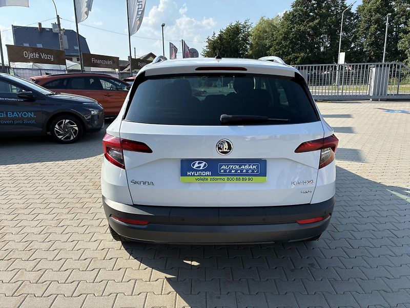 Škoda Karoq 110 kW Style 4x4 DSG 1.MAJITEL - fotka 4 z 38