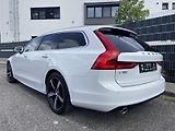Volvo V90 (2019) 2.0 D4 140kW MOMENTUM - náhled 32