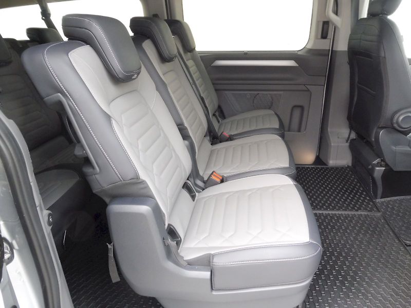 Volkswagen Caravelle (2026) Style DR 2,0 TDI 125kW 8AUT 4M - fotka 23 z 31