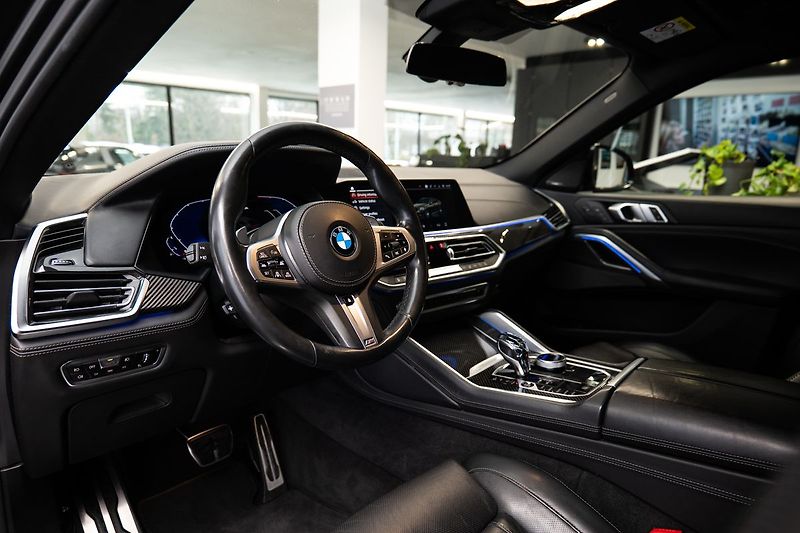 BMW X6 M50i HAXER/HarmanKardon/360 - fotka 6 z 25