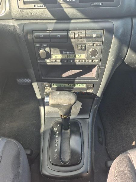 Škoda Octavia (2002) 1.9TDi 66Kw AUTOMAT - fotka 15 z 22
