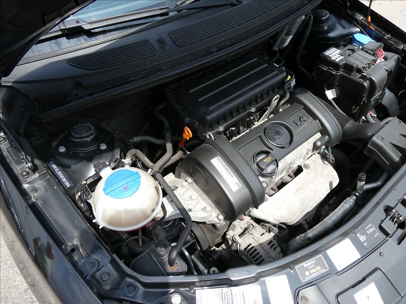 Škoda Roomster 1,4 16V 63kW Style,závěs,auto - fotka 29 z 38