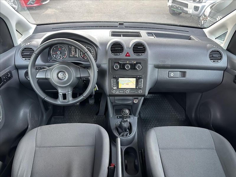 Volkswagen Caddy 2,0 MAXI TDI 4x4 TAŽNÉ - fotka 12 z 18