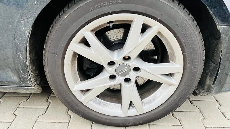 Audi A4 (2016) Avant 2,0 TDi - fotka 18 z 19