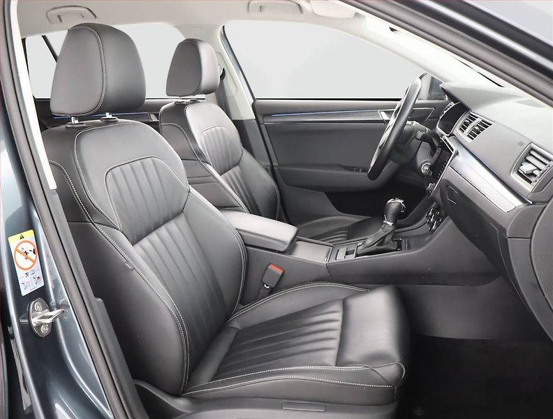 Škoda Superb (2020) Style iV 1.4 TSI PHEV - fotka 9 z 25