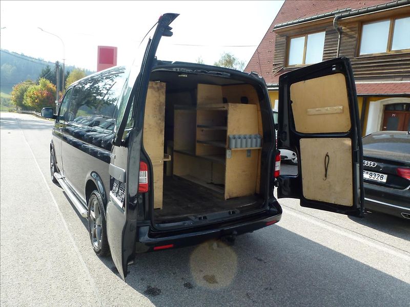 Volkswagen Transporter 2,0 TDI Long - fotka 20 z 48