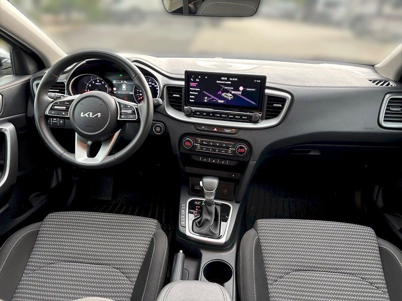 Kia Ceed (2025) 1.5 T-GDi TOP 7DCT - fotka 5 z 29