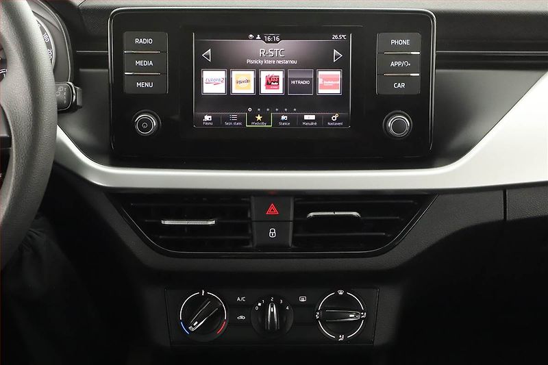 Škoda Scala (2019) 1.5 TSI, Tempomat - fotka 9 z 12