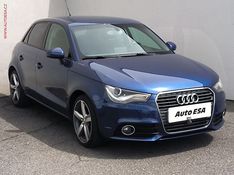 Audi A1 (2012) 1.6TDi, ČR, Ambition, navi - fotografie inzerátu