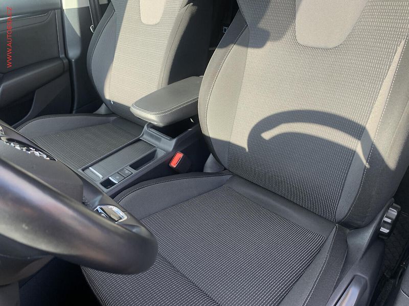 Škoda Octavia (2020) 2.0 TDi, LED, navi - fotka 9 z 21