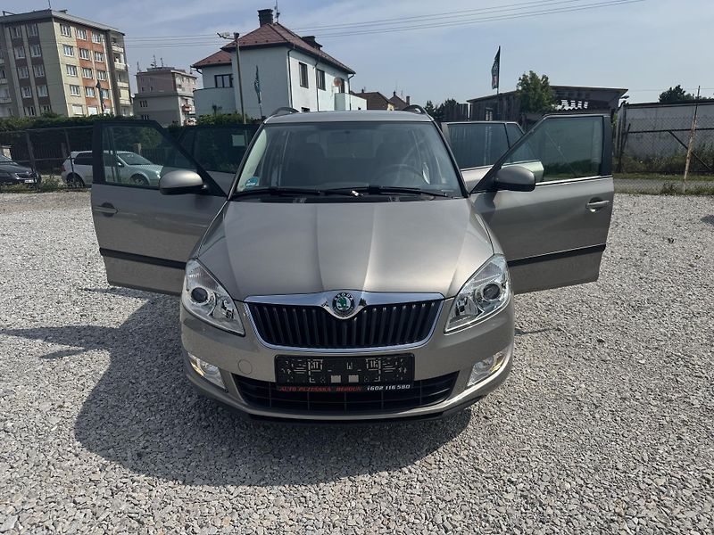 Škoda Fabia 1.2TSi,rezervace  - fotka 7 z 36