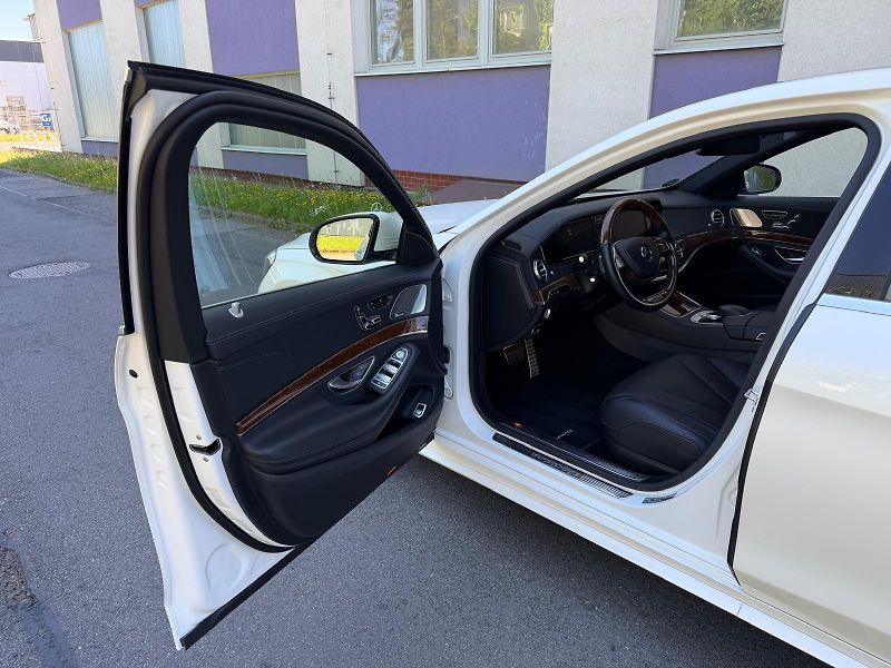 Mercedes-Benz Třídy S S500L 4-matic AMG /servis /  - fotka 8 z 36