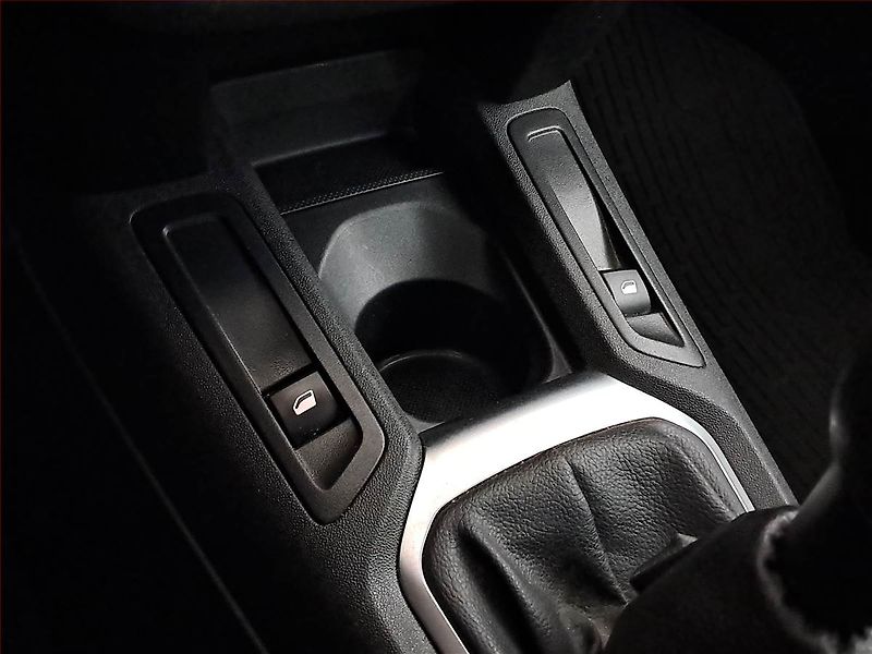 Peugeot 301 (2014) 1.2 VTi, nová STK - fotka 12 z 13