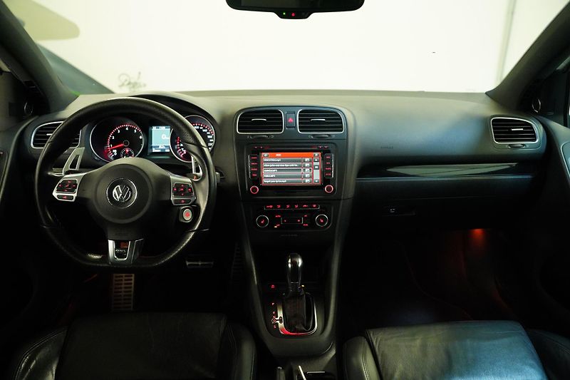 Volkswagen Golf - fotka 5 z 26