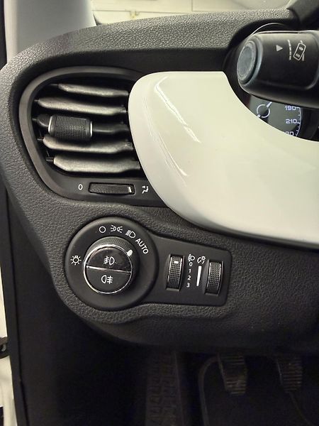 Fiat 500X Cross 1.0l 88 kW - fotka 14 z 20