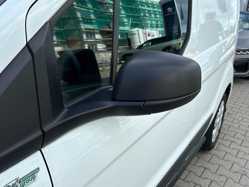 Ford Transit (2021) Connect 1.5 TDCi 55 kW - fotka 18 z 33