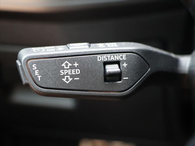 Audi S3 2,0 TSI 228 kW quattro Automat - fotka 22 z 38