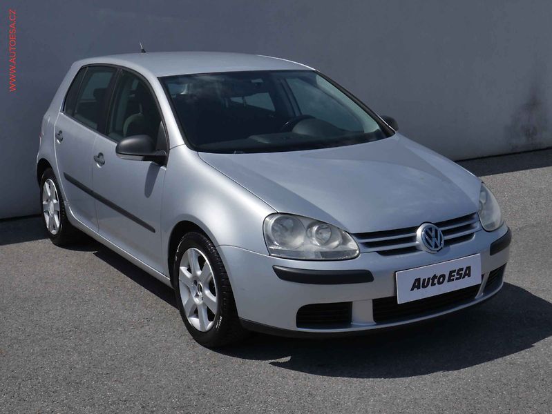 Volkswagen Golf (2007) 1.6i, ČR, Trendline, autoAC - fotografie inzerátu