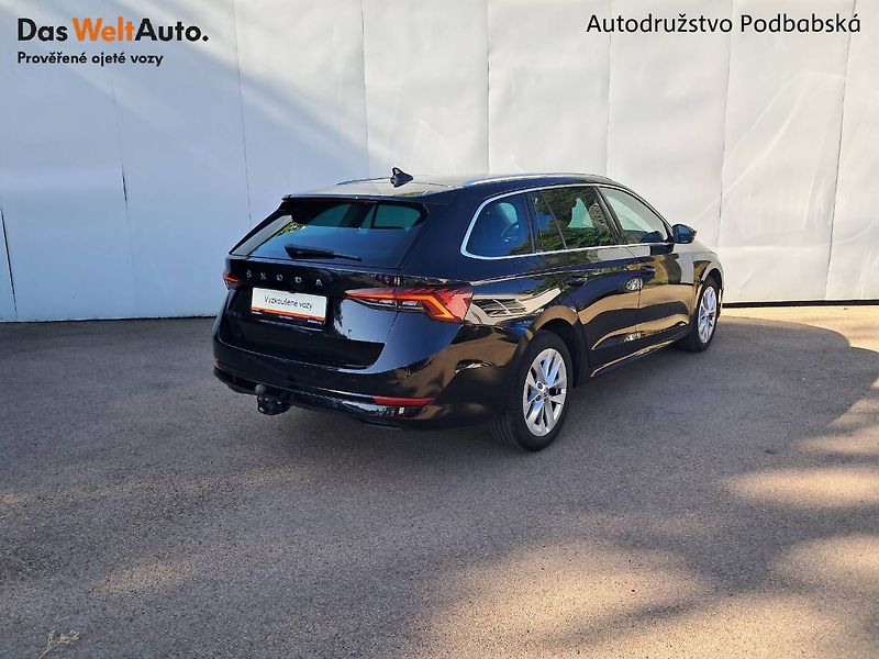 Škoda Octavia (2023) COMBI IV STYLE Plus 2.0 TDI / - fotka 2 z 29