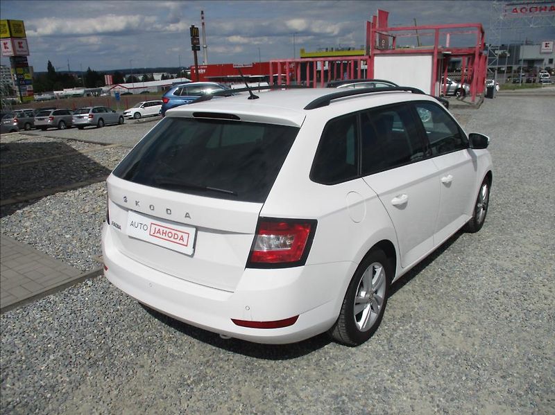 Škoda Fabia 1,0 TSI, klima,servis,DPH,CZ, - fotka 8 z 30