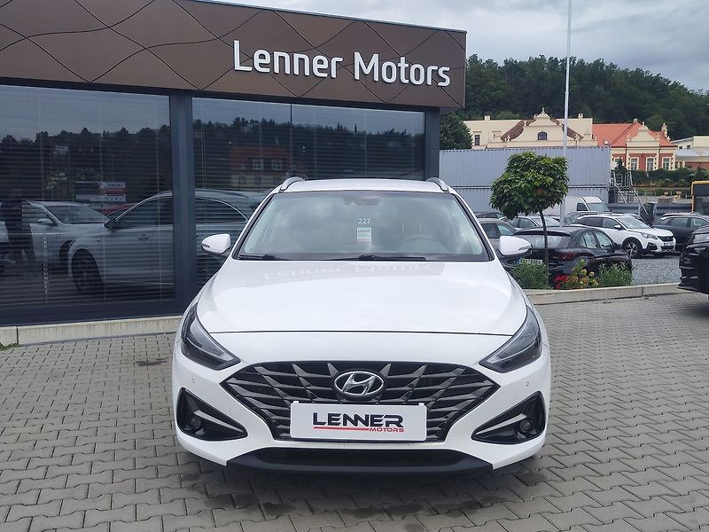 Hyundai i30 1.5 T-GDI/117kW Smart MHEV - fotka 2 z 29