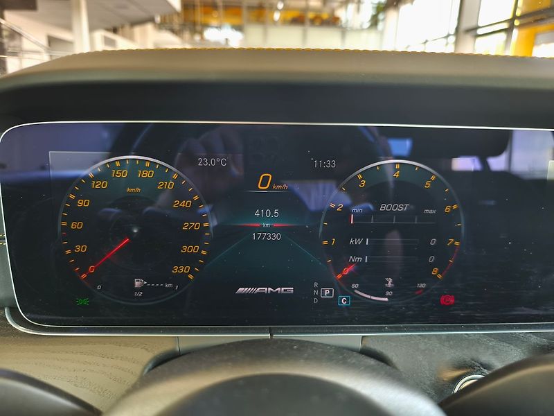 Mercedes-Benz Třídy E 4MATIC PERFORMENS - fotka 17 z 24