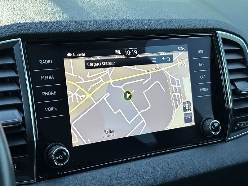 Škoda Karoq (2023) 1.5 TSI DSG Style+ - fotka 12 z 36