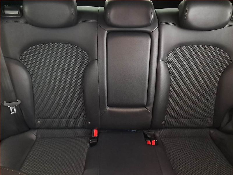 Hyundai ix35 (2011) 2.0 CVVT, 4X4 - fotka 10 z 16