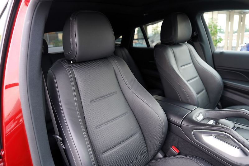 Mercedes-Benz GLE 400d 4Matic/AMG/21/ČR - fotka 30 z 48