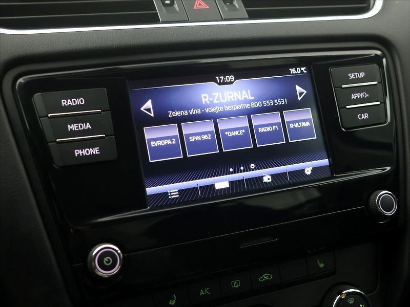 Škoda Octavia 1,6 TDI 85kW CZ Ambition 2.Maj - fotka 20 z 32