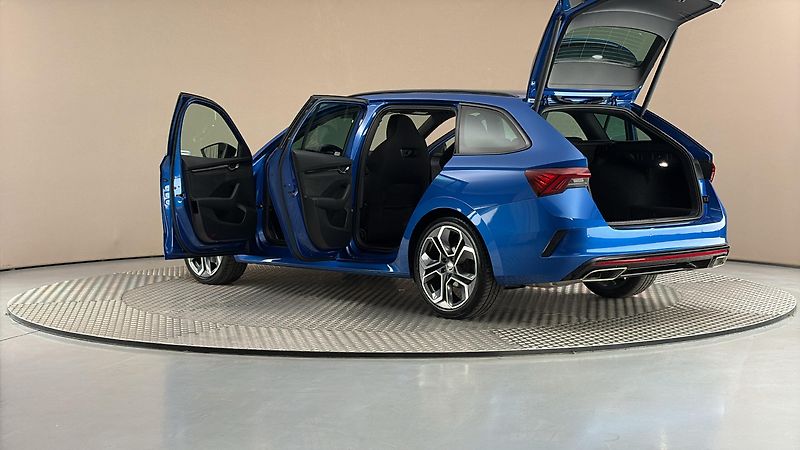 Škoda Octavia 2.0 TDI DSG 4x4 RS Combi - fotka 7 z 26