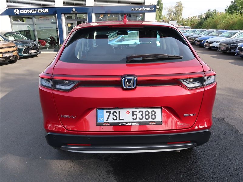 Honda HR-V 1,5 i-MMD,96kW,1majČR,e-CVT,DP - fotka 8 z 26