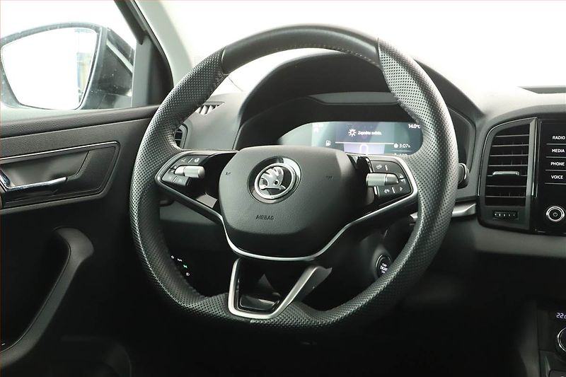 Škoda Karoq (2025) 2.0 TDI, Drive, FullLed - fotka 13 z 16