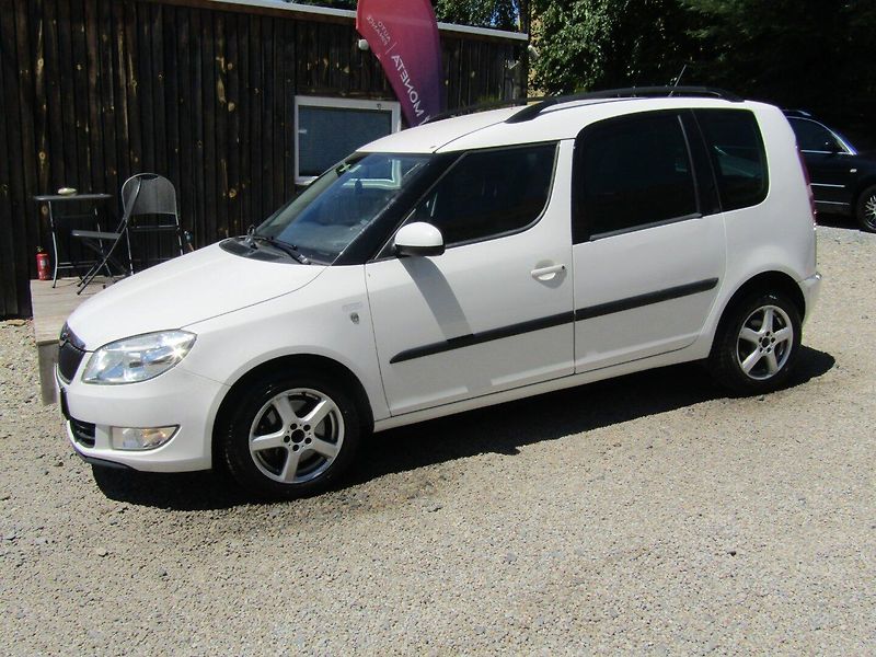 Škoda Roomster (2012) 1.6 TDI 66kW - fotka 2 z 37