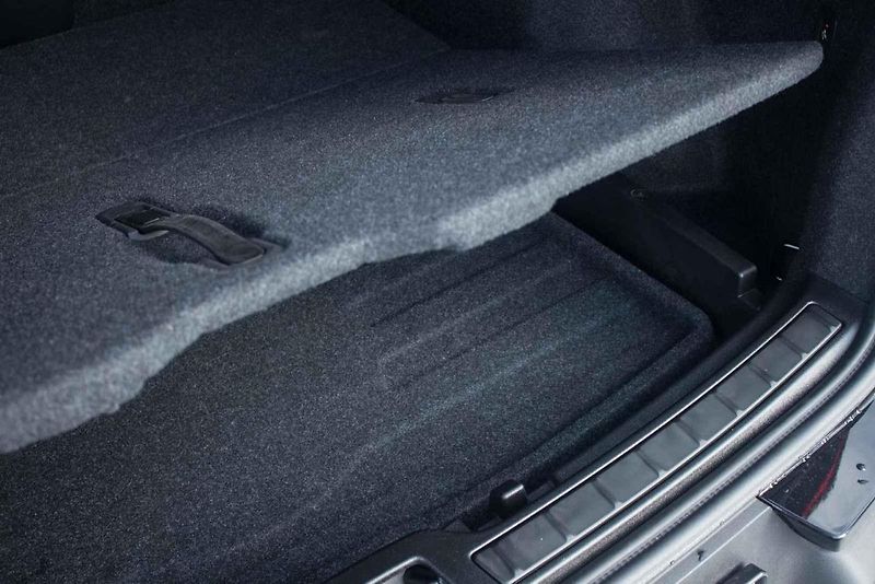 Zvenčí kompaktní crossover, zevnitř překvapivě prostorné auto, které obstojí i jako jediné v rodině.