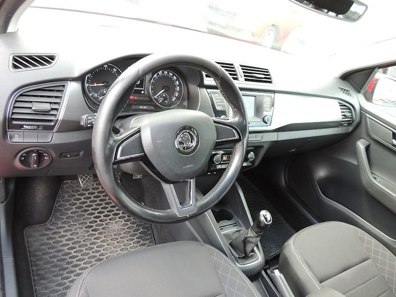 Škoda Fabia (2018) 1.0TSi Combi,70kw,Style,ČR1maj - fotka 22 z 52