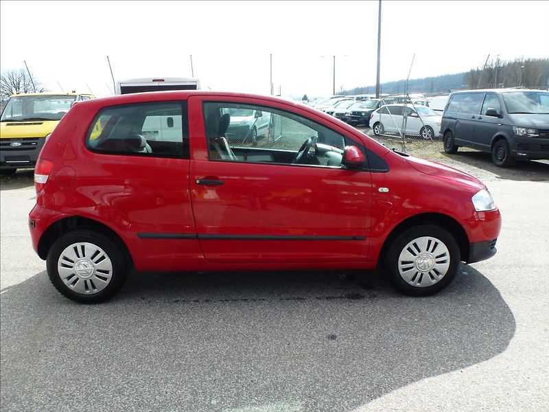 Volkswagen Fox 1,2 HTP 12V - fotka 6 z 41