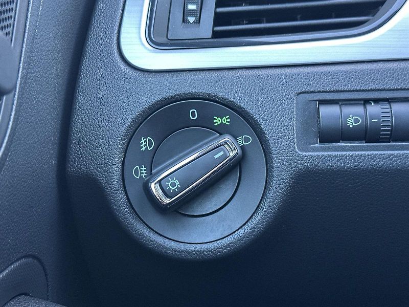 Škoda Rapid (2018) 1.0 TSI Ambition + - fotka 17 z 28