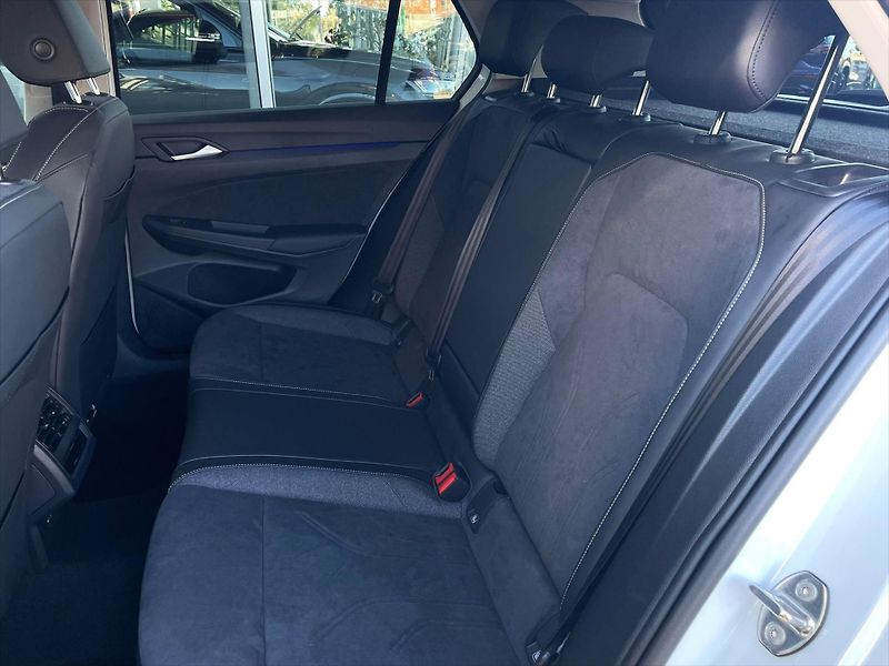 Volkswagen Golf (2025) 1,5 TSI eHybrid 150 kW 6DSG  P - fotka 21 z 21