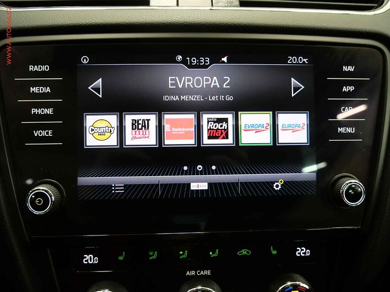 Škoda Octavia (2017) 1.6 TDi, 2.maj,ČR, Style - fotka 18 z 22