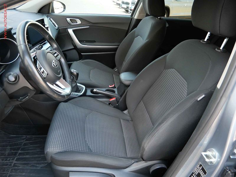 Kia Ceed (2021) 1.5 T-GDi, 1.maj,ČR, Spin - fotka 9 z 23