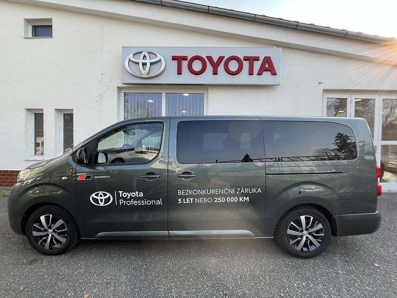 Toyota ProAce Verso Executive Skyview kůže - fotka 4 z 28