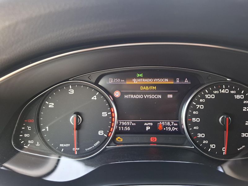 Audi A6 Avant (2022) - fotka 13 z 14