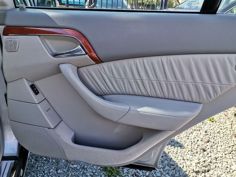 Mercedes-Benz Třídy S (2005) 320CDi R6 150kw TOP vzhled! - fotka 16 z 35