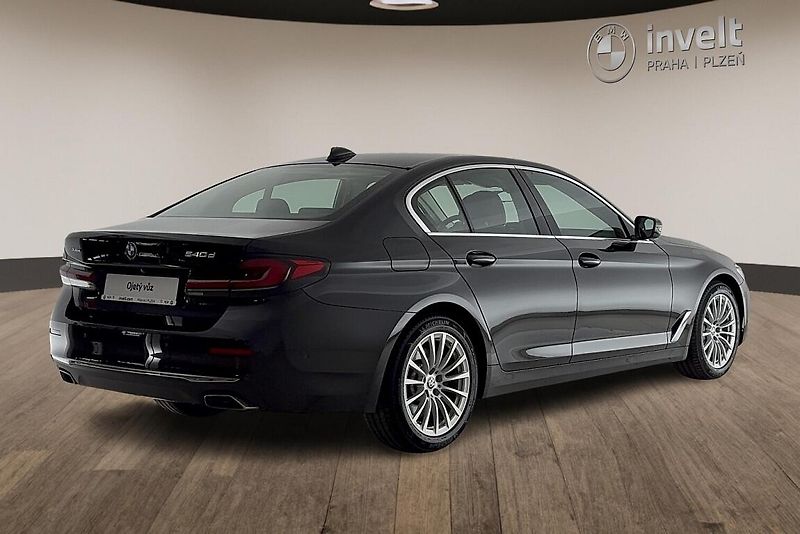 BMW Řada 5 540d xDrive - fotka 3 z 17