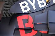 Detailní pohledy na monopost RB7 v Praze