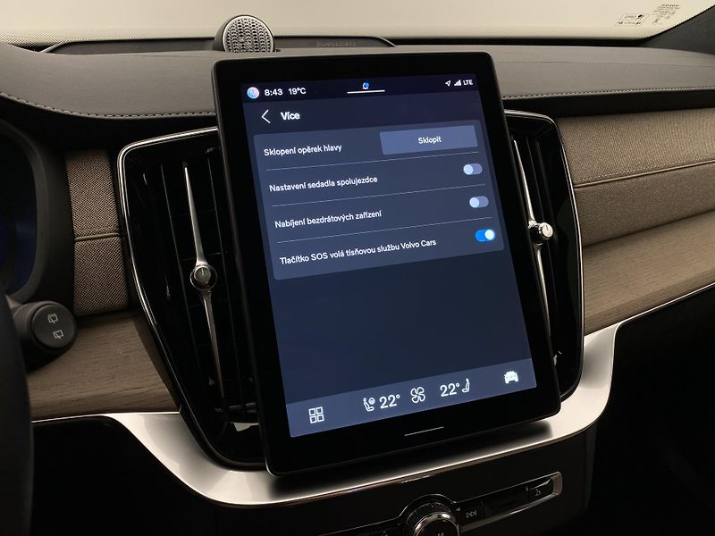 Volvo XC90 T8 AWD RECHARGE REZERVACE - fotka 63 z 73